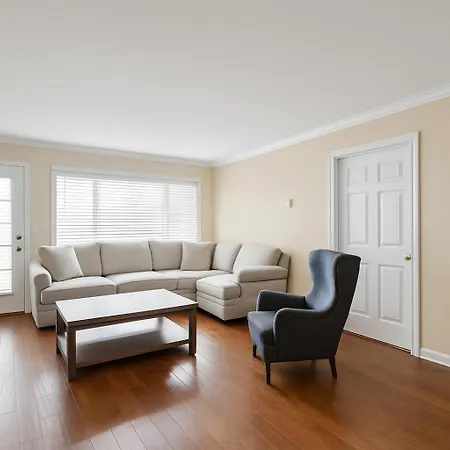 Spacious 2 Bedroom Apartment